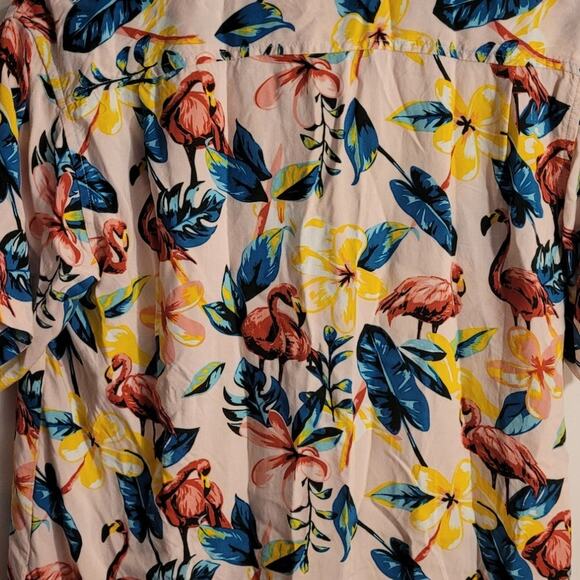 Massive Flamingo Hawaiian Shirt Mens Small - Fun Print Dadcore Nerdy Hipster - Picture 2 of 10